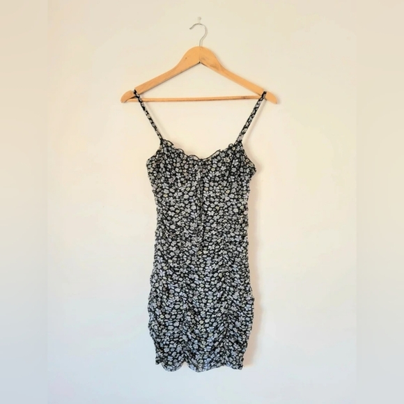 Dresses & Skirts - Black Floral Slip Dress with White Daisy Print